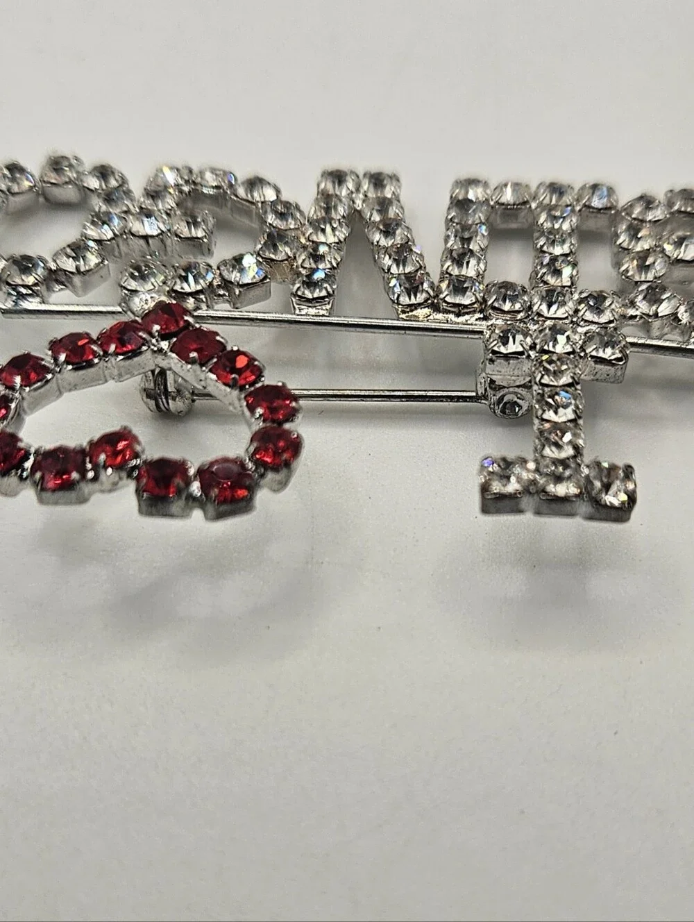 Vintage I Love Bingo Rhinestone Brooch Pin Red Heart Crystal Silver Tone Novelty